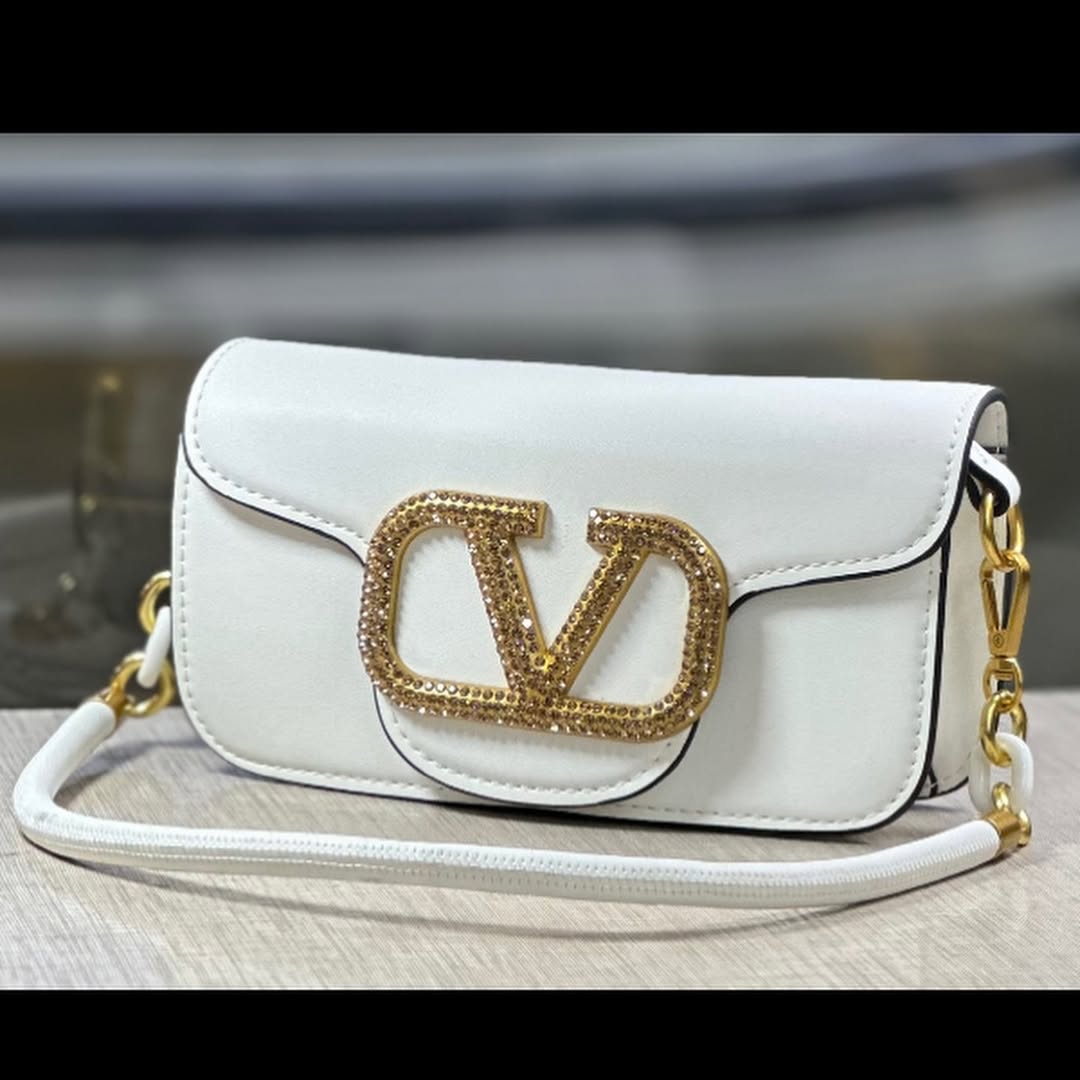 Bolsa Valentino Garavani VLogo Branca (PREMIUM) - Luxo com Brilho Sofisticado
