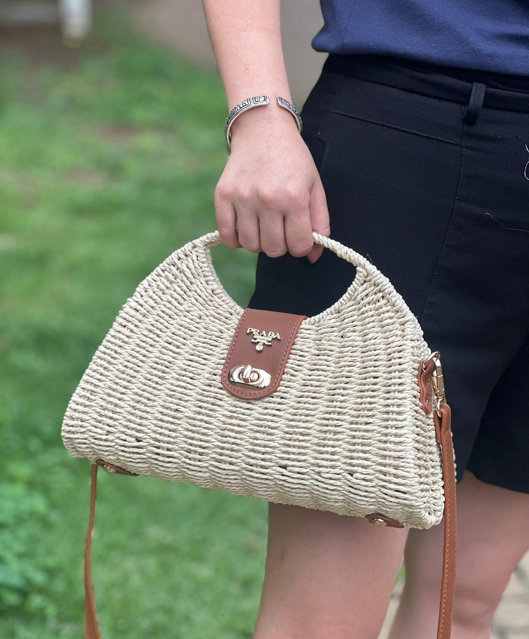 Bolsa Prada Raffia (PREMIUM) - Estilo Natural com Toque Luxuoso