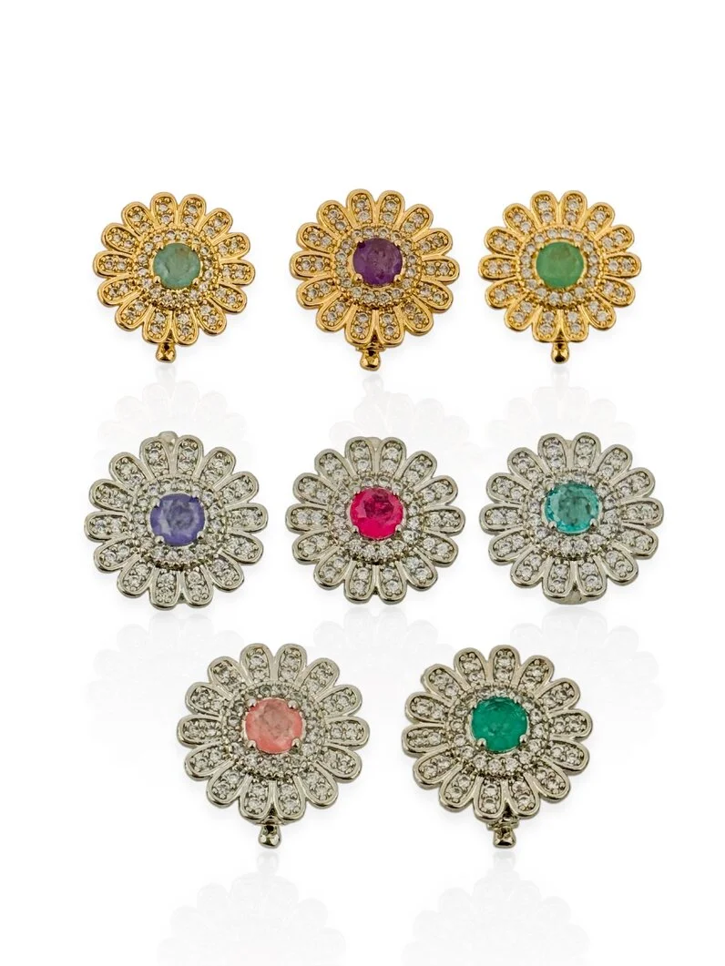 Charm Folheado a Ouro 18K Flor Margarida Cravejado Com Zircônia - Ouro/Verde